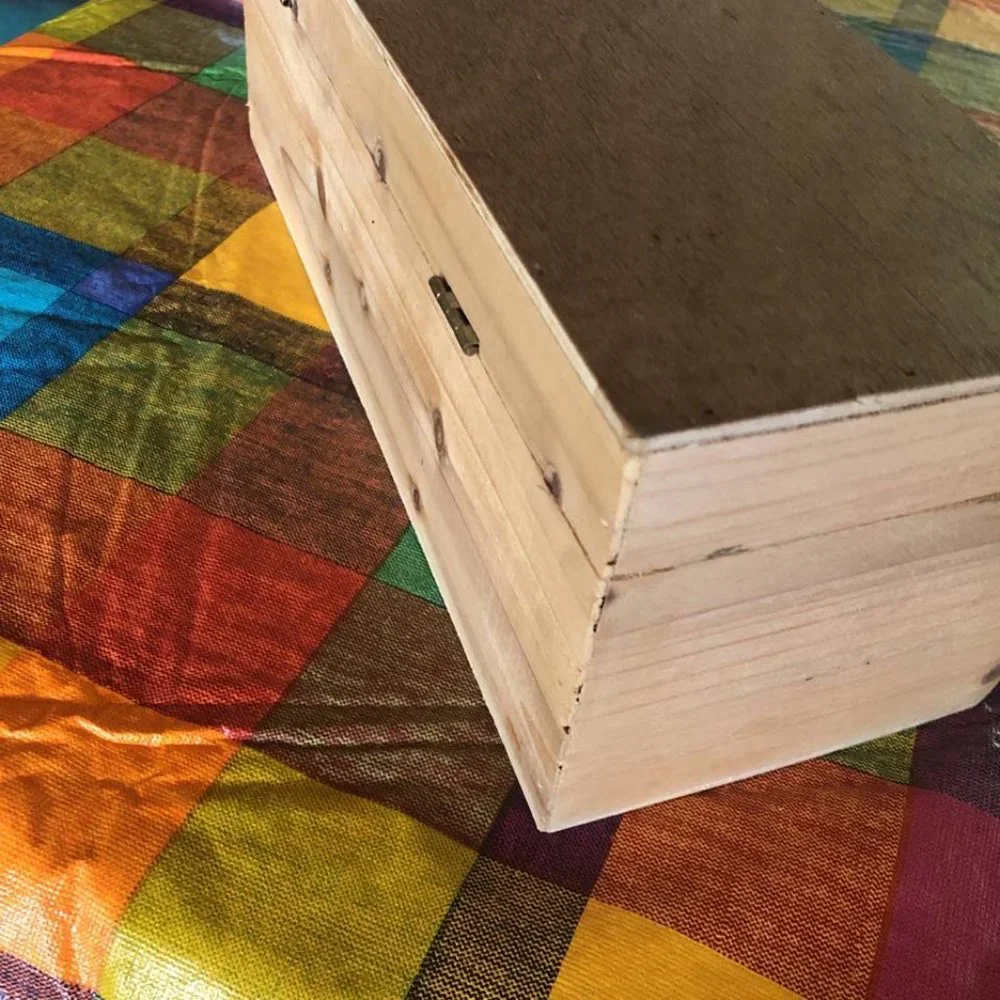 Single Bottle Wood Wine Box Carrier With Rope Handle - Picture 5 of 9